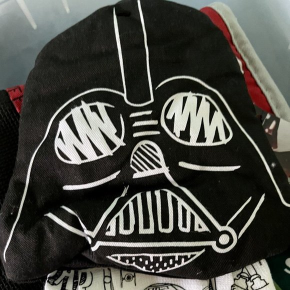 STAR WARS Darth Vader HANGING KITCHEN TOWEL NEW - Picture 1 of 3